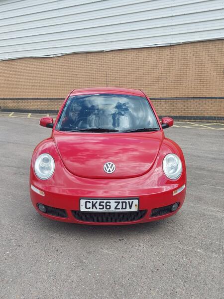 VOLKSWAGEN BEETLE 1.6 Luna