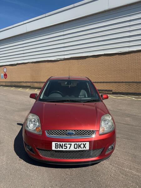 FORD FIESTA 1.4 Ghia